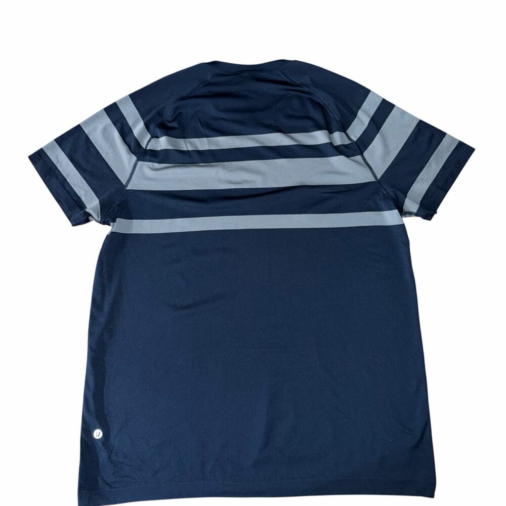 NWT‎ Lululemon Metal Vent Tech Short Sleeve Shirt XL Blue Stripe - Picture 7 of 7